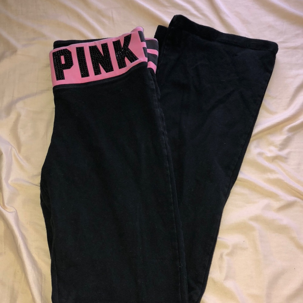 yoga pants